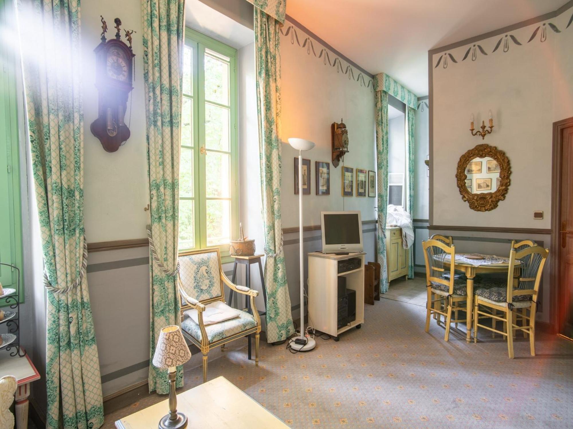 Cozy Apartment With Swimming Pool Terrace Garden Parking Montbrun-les-Bains Bagian luar foto