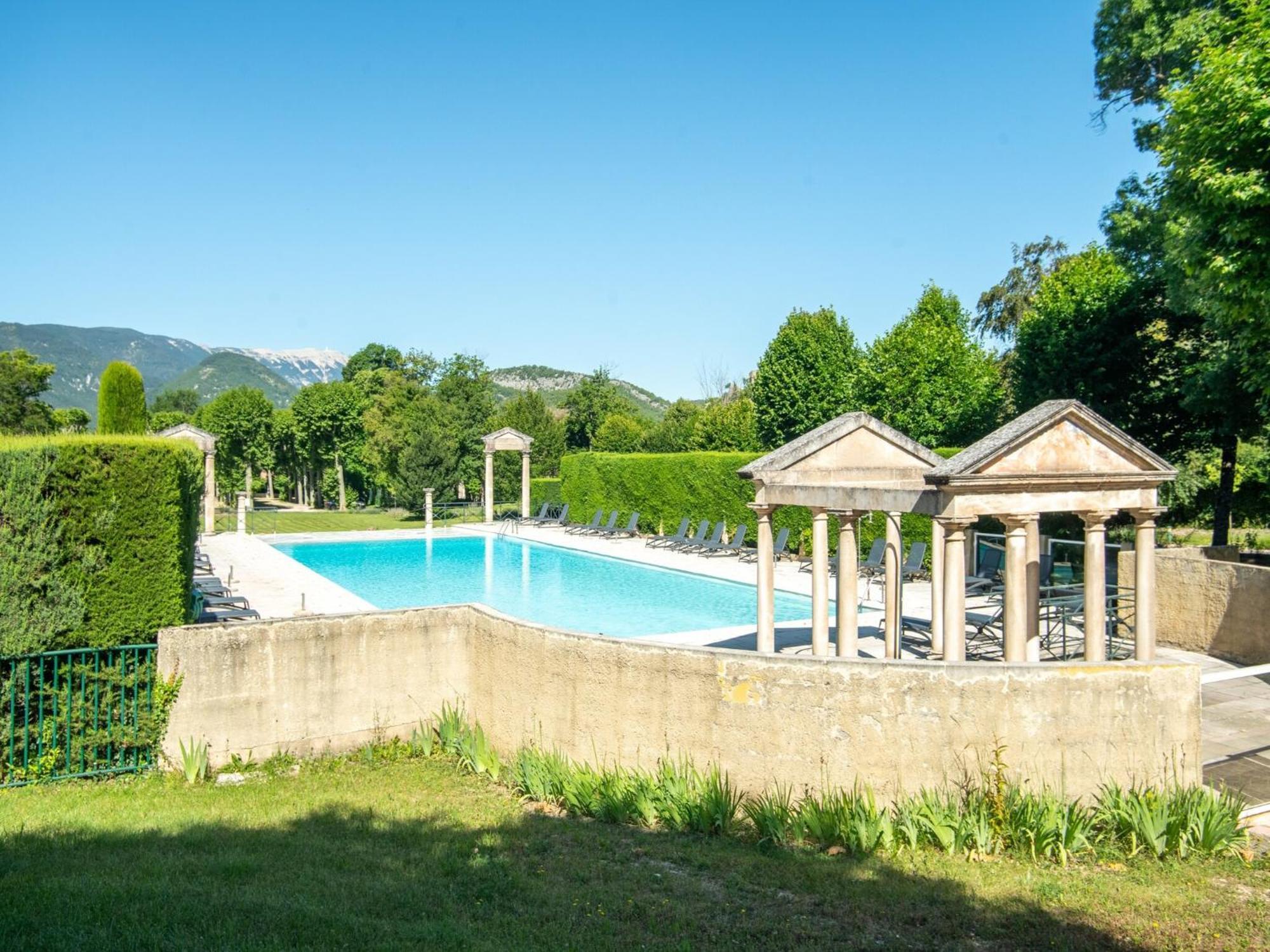 Cozy Apartment With Swimming Pool Terrace Garden Parking Montbrun-les-Bains Bagian luar foto