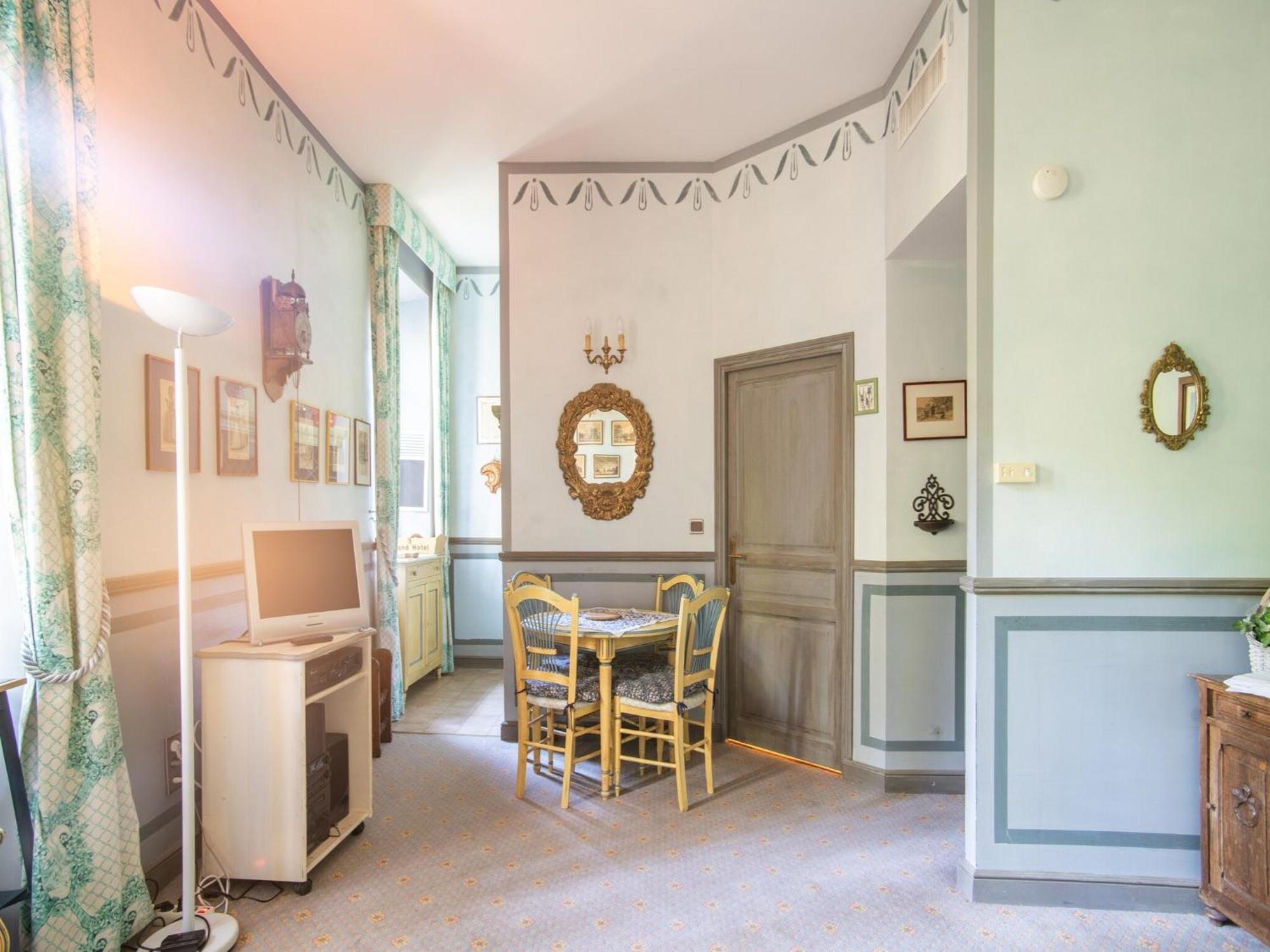 Cozy Apartment With Swimming Pool Terrace Garden Parking Montbrun-les-Bains Bagian luar foto