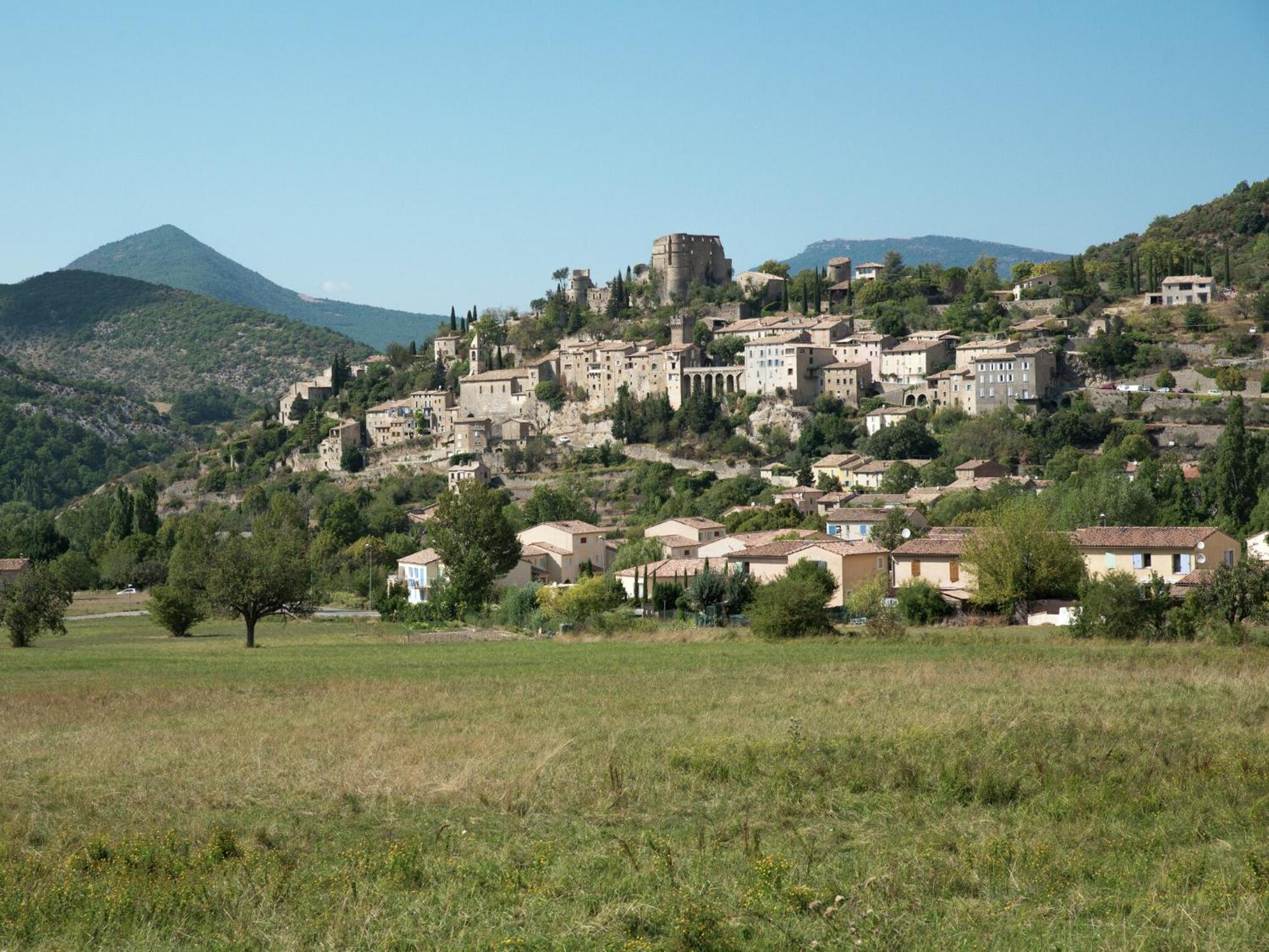 Cozy Apartment With Swimming Pool Terrace Garden Parking Montbrun-les-Bains Bagian luar foto