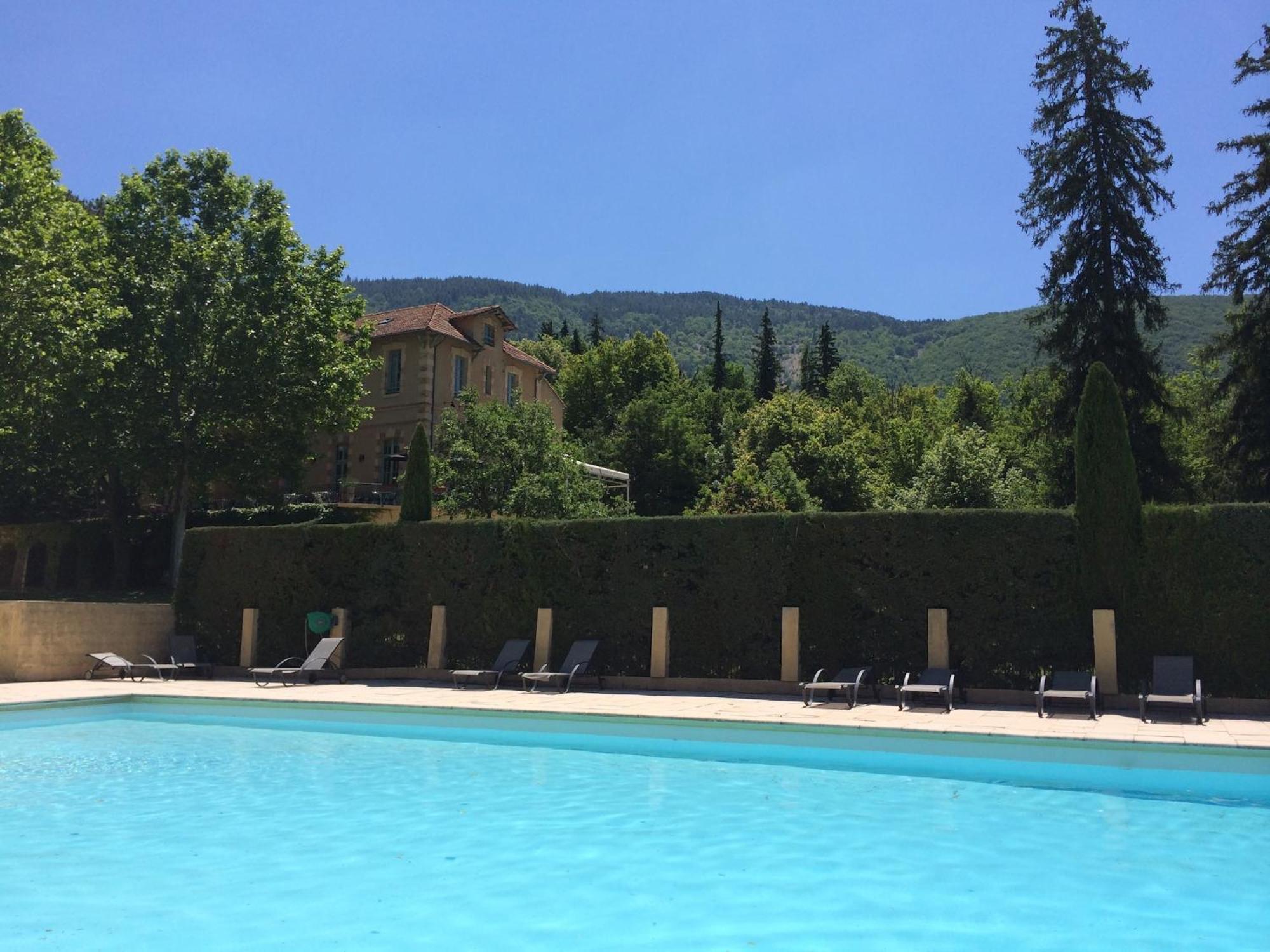 Cozy Apartment With Swimming Pool Terrace Garden Parking Montbrun-les-Bains Bagian luar foto