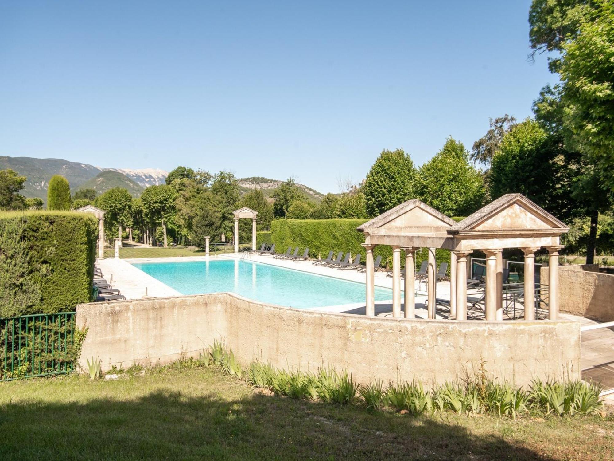 Cozy Apartment With Swimming Pool Terrace Garden Parking Montbrun-les-Bains Bagian luar foto